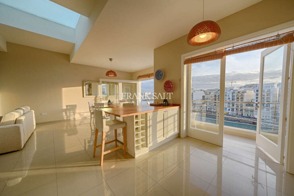 St Julians, 3 Bedrooms Bedrooms, ,1 BathroomBathrooms,For Sale,FRSA-918114