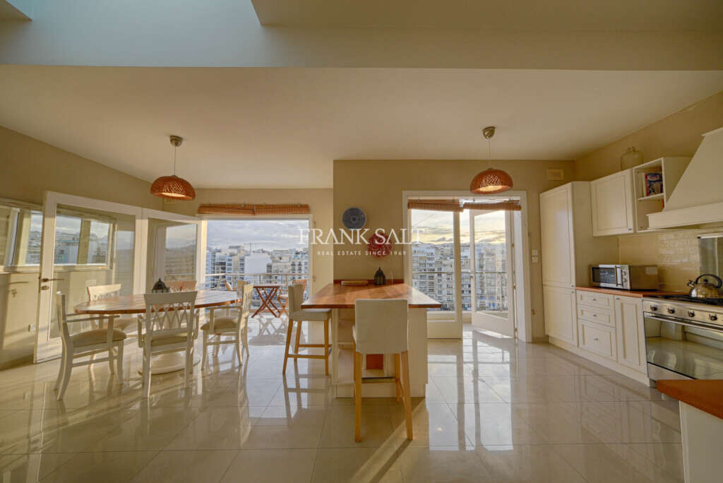 St Julians, 3 Bedrooms Bedrooms, ,1 BathroomBathrooms,For Sale,FRSA-918114