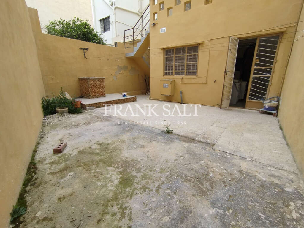 Birkirkara, 3 Bedrooms Bedrooms, ,1 BathroomBathrooms,For Sale,FRSA-919045