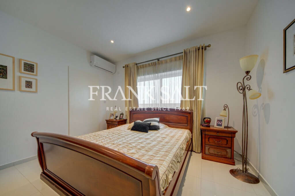 Bahar ic-Caghaq, 3 Bedrooms Bedrooms, ,For Sale,FRSA-918929
