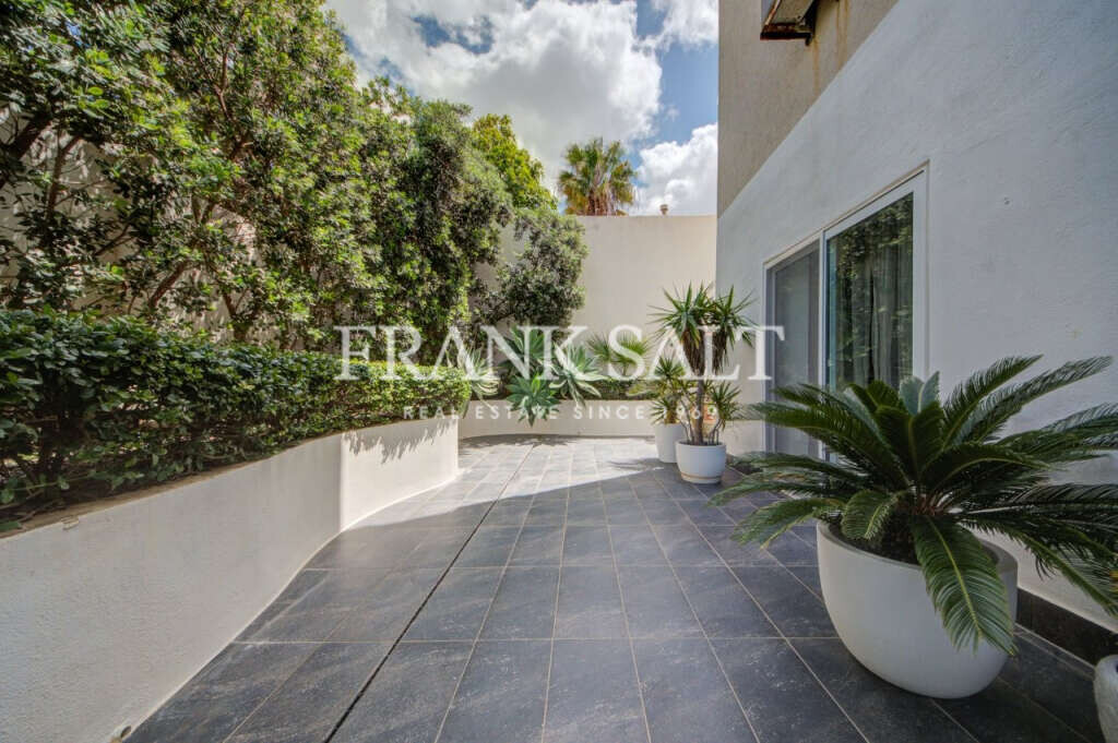 Bahar ic-Caghaq, 3 Bedrooms Bedrooms, ,For Sale,FRSA-918929