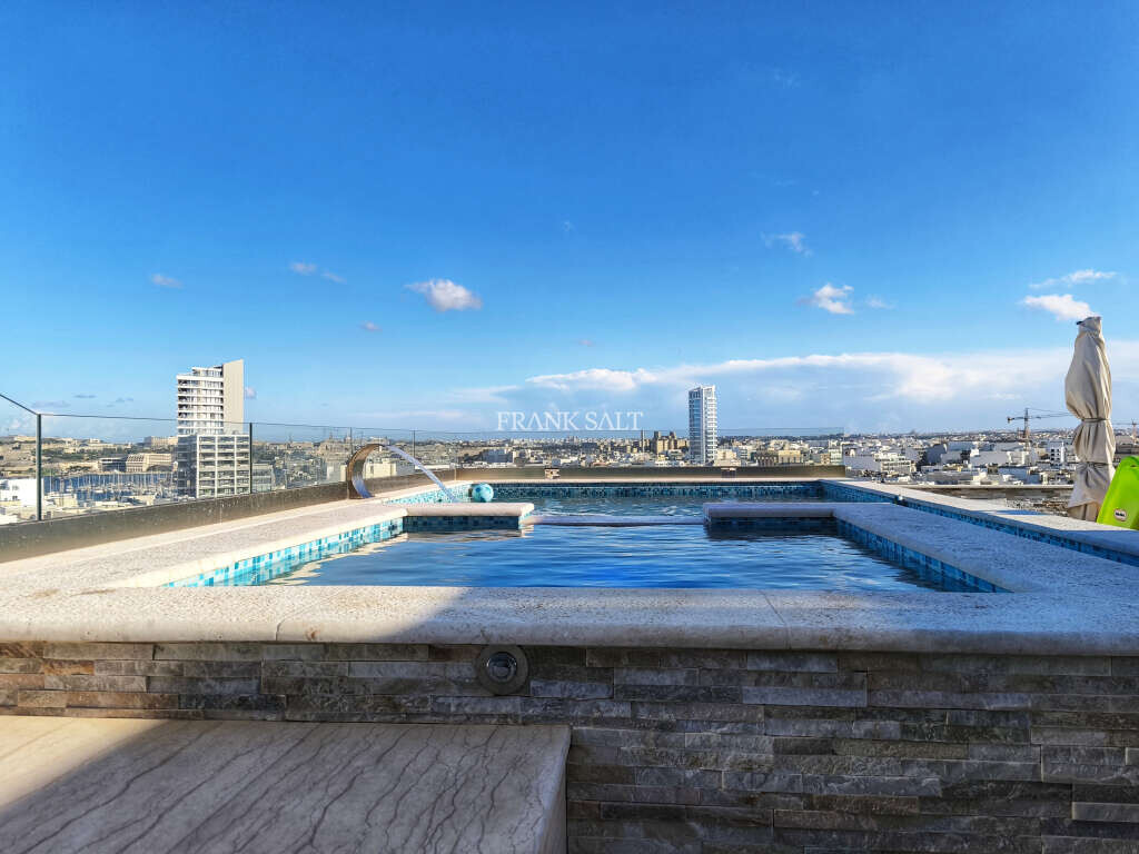 Gzira, 2 Bedrooms Bedrooms, ,1 BathroomBathrooms,For Sale,FRSA-918658