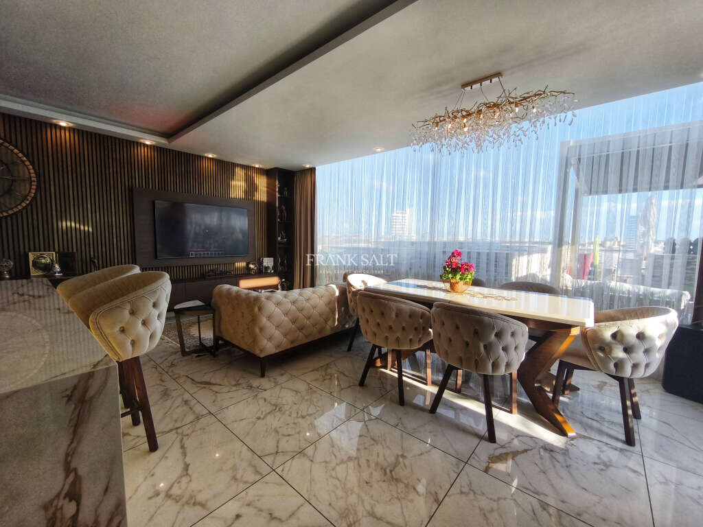 Gzira, 2 Bedrooms Bedrooms, ,1 BathroomBathrooms,For Sale,FRSA-918658