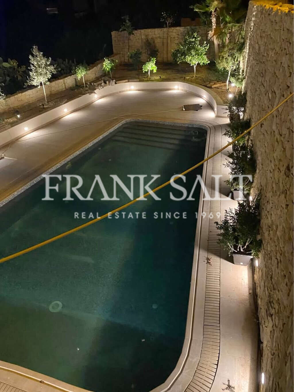 St Julians, 2 Bedrooms Bedrooms, ,2 BathroomsBathrooms,For Sale,FRSA-918165