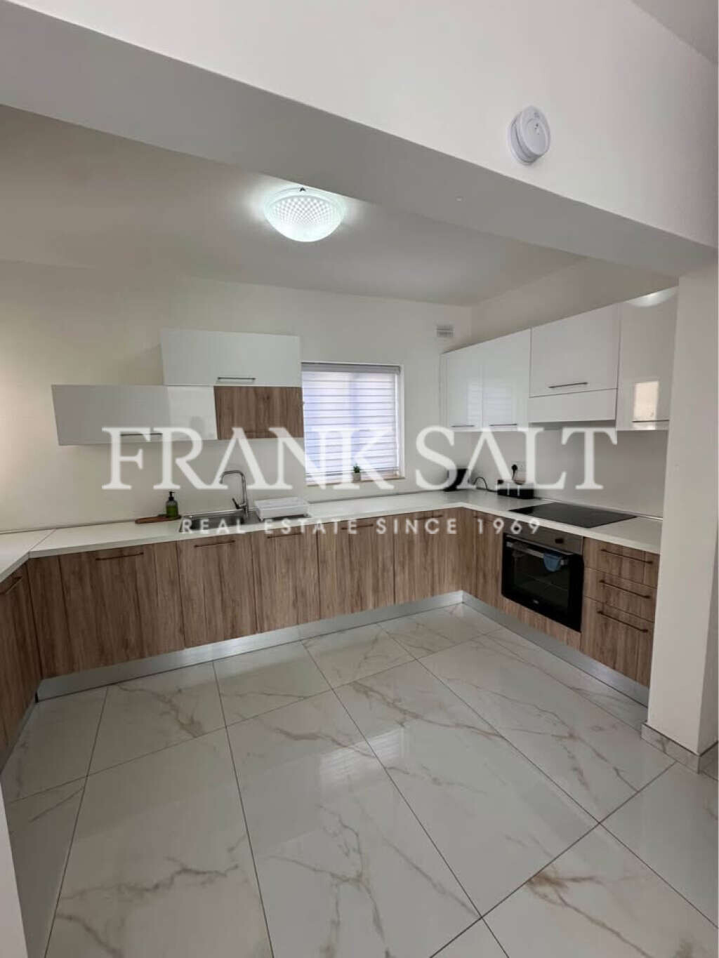 St Julians, 2 Bedrooms Bedrooms, ,2 BathroomsBathrooms,For Sale,FRSA-918167