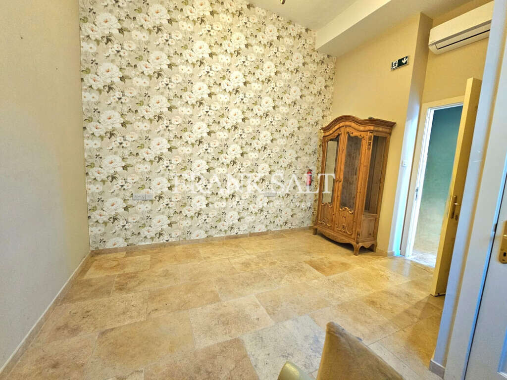 Zebbug, 7 Bedrooms Bedrooms, ,8 BathroomsBathrooms,For Sale,FRSA-918699