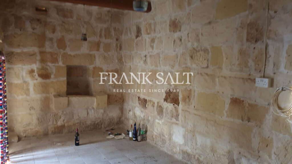 Qrendi, ,1 BathroomBathrooms,For Sale,FRSA-918473