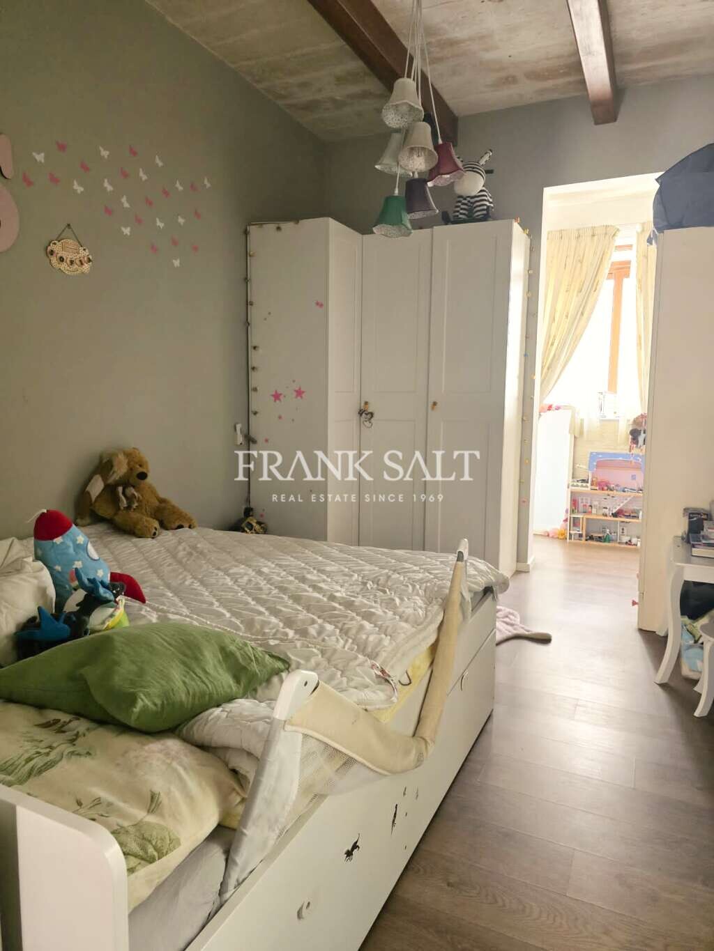 Sliema, 2 Bedrooms Bedrooms, ,For Sale,FRSA-918595