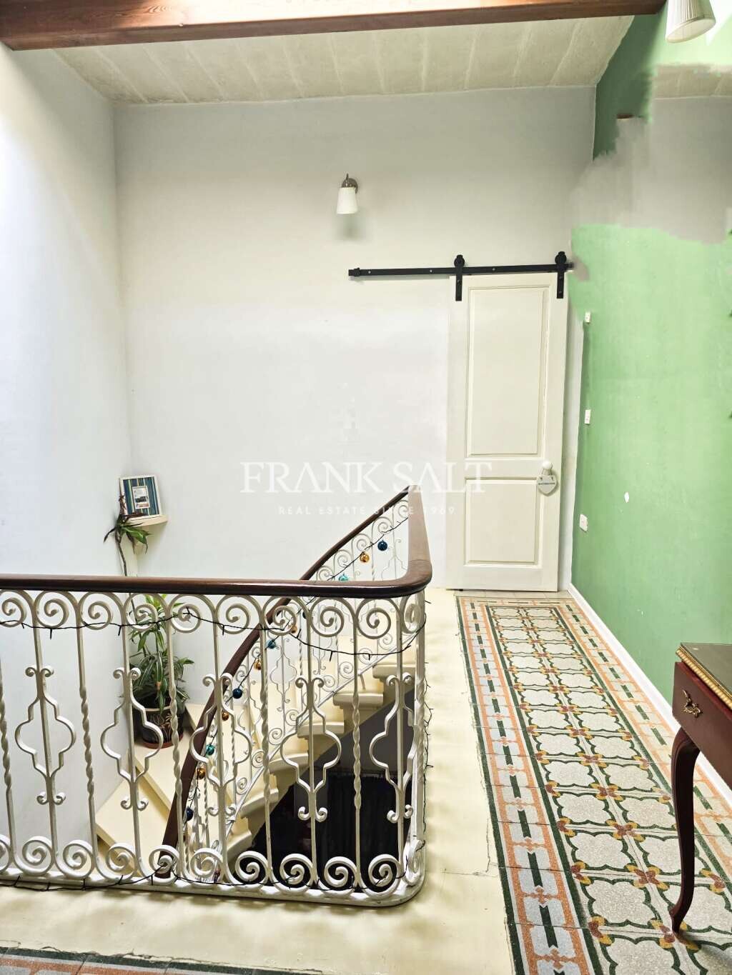 Sliema, 2 Bedrooms Bedrooms, ,For Sale,FRSA-918595
