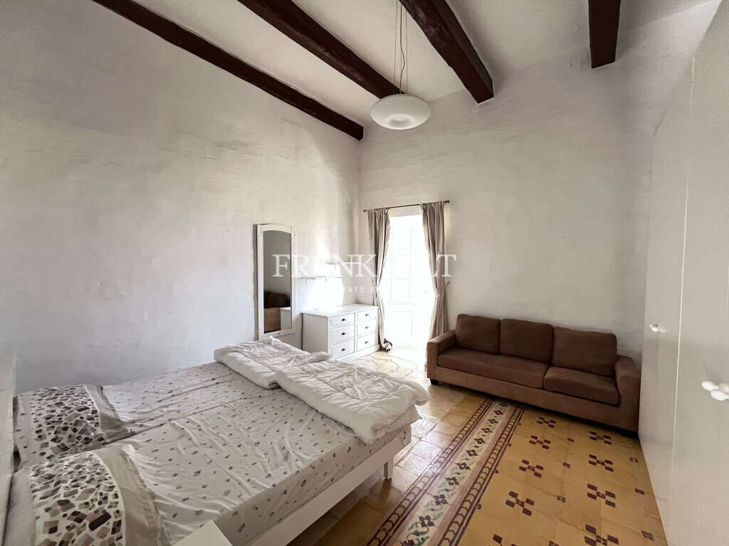 Munxar, Gozo, 2 Bedrooms Bedrooms, ,For Sale,FRSA-918579