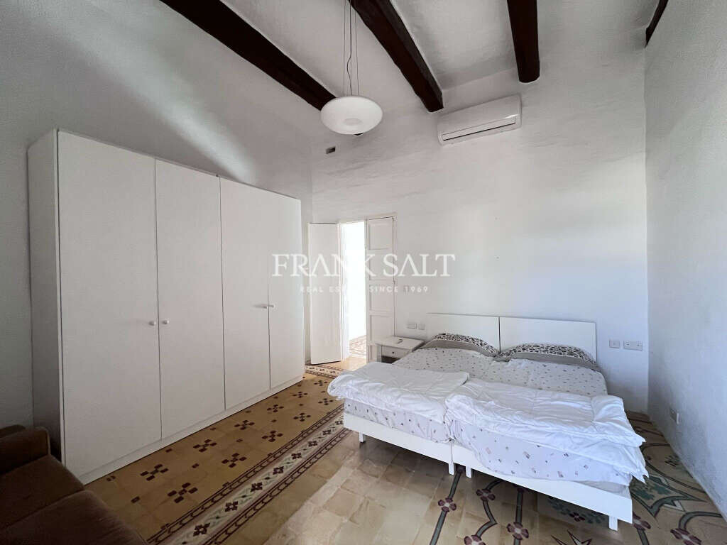 Munxar, Gozo, 2 Bedrooms Bedrooms, ,For Sale,FRSA-918579