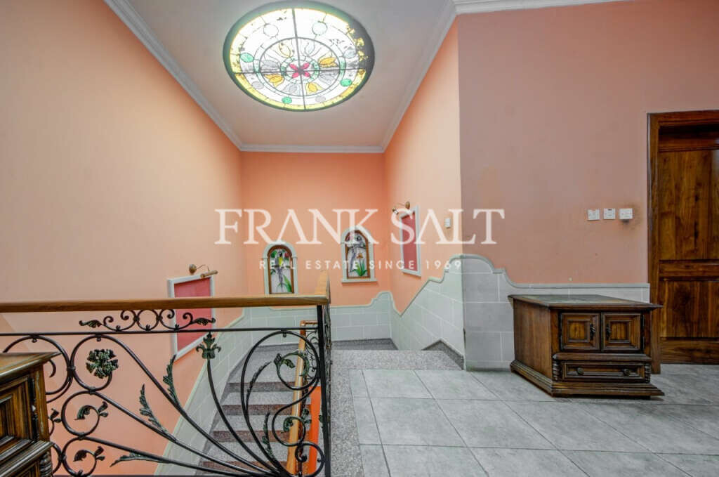 Birkirkara, 3 Bedrooms Bedrooms, ,3 BathroomsBathrooms,For Sale,FRSA-917617