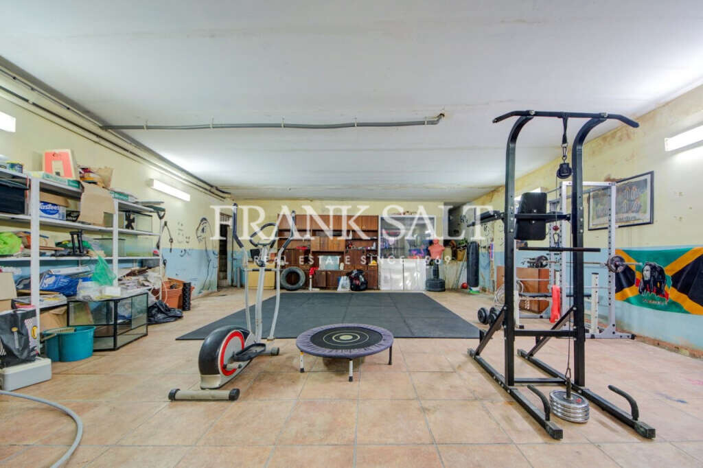 Birkirkara, 3 Bedrooms Bedrooms, ,3 BathroomsBathrooms,For Sale,FRSA-917617