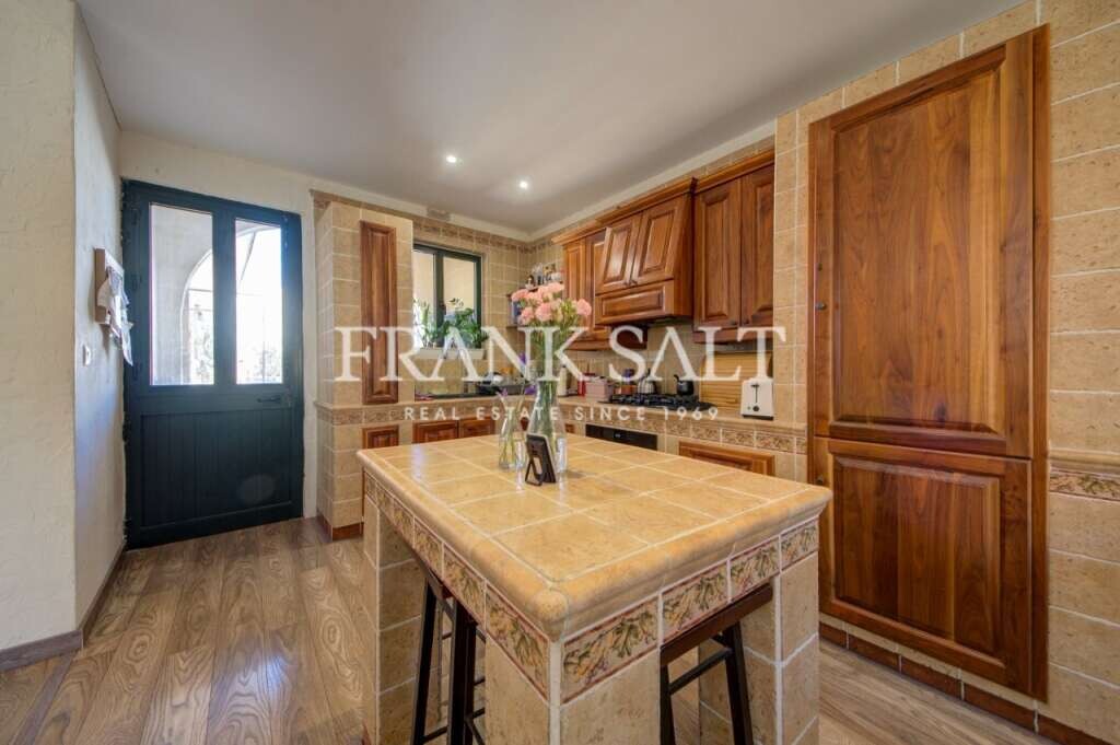 Victoria, Gozo, 3 Bedrooms Bedrooms, ,1 BathroomBathrooms,For Sale,FRSA-918034