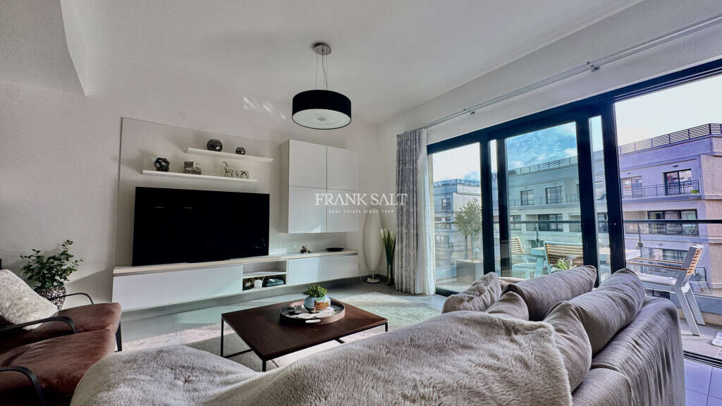 Pender Gardens, 3 Bedrooms Bedrooms, ,1 BathroomBathrooms,For Sale,FRSA-045858