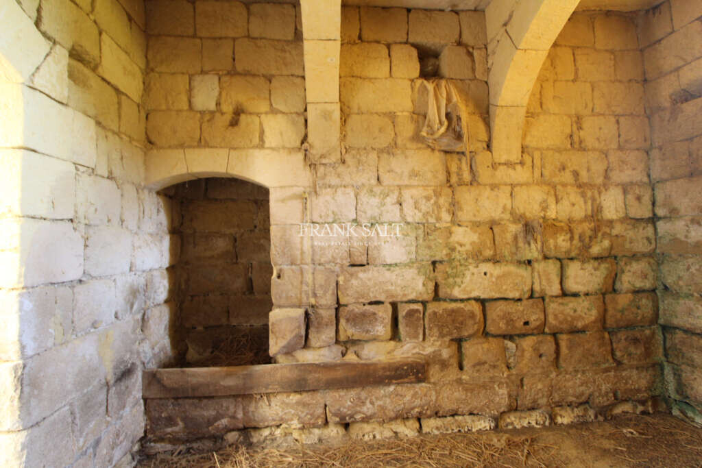 San Lawrenz, Gozo, 5 Bedrooms Bedrooms, ,1 BathroomBathrooms,For Sale,FRSA-918358