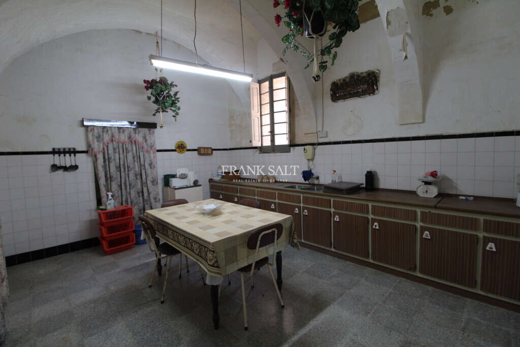 San Lawrenz, Gozo, 5 Bedrooms Bedrooms, ,1 BathroomBathrooms,For Sale,FRSA-918358