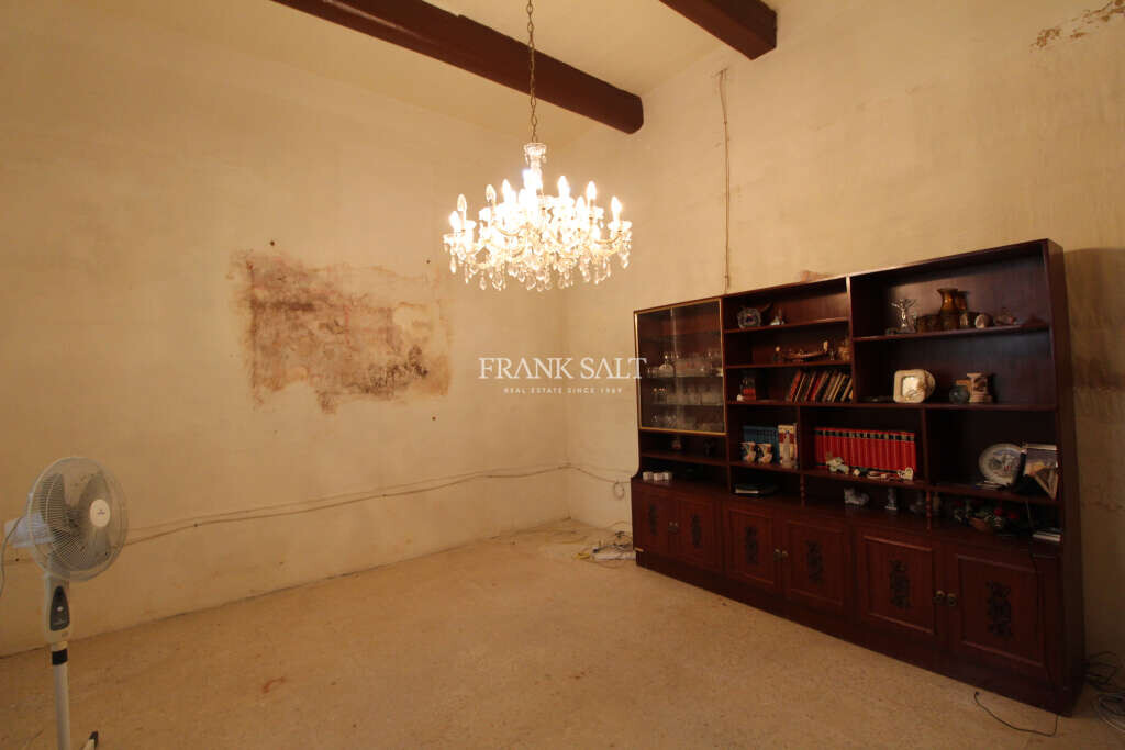 San Lawrenz, Gozo, 5 Bedrooms Bedrooms, ,1 BathroomBathrooms,For Sale,FRSA-918358