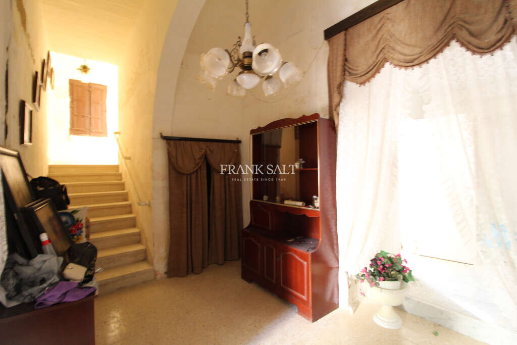 San Lawrenz, Gozo, 5 Bedrooms Bedrooms, ,1 BathroomBathrooms,For Sale,FRSA-918358