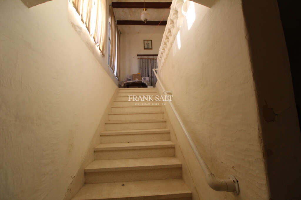 San Lawrenz, Gozo, 5 Bedrooms Bedrooms, ,1 BathroomBathrooms,For Sale,FRSA-918358