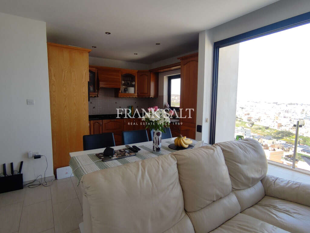 St Julians, 3 Bedrooms Bedrooms, ,1 BathroomBathrooms,For Sale,FRSA-918231