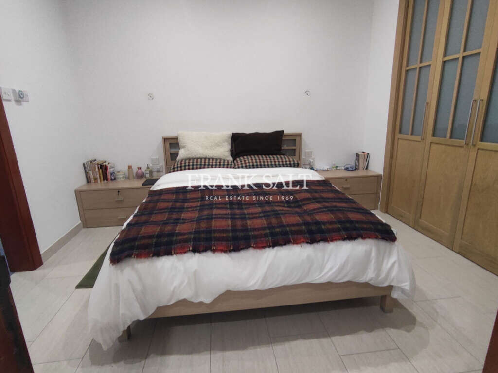 St Julians, 3 Bedrooms Bedrooms, ,1 BathroomBathrooms,For Sale,FRSA-918231