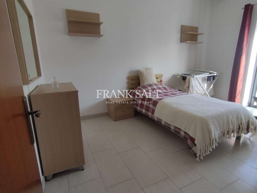 St Julians, 3 Bedrooms Bedrooms, ,1 BathroomBathrooms,For Sale,FRSA-918231