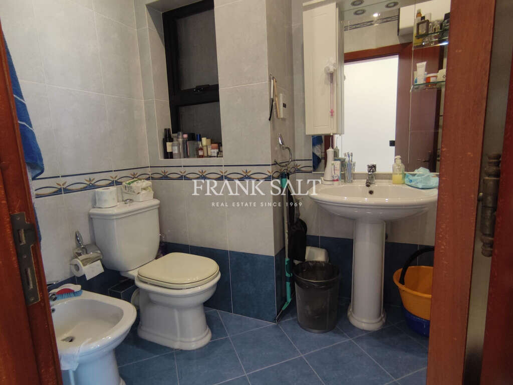 St Julians, 3 Bedrooms Bedrooms, ,1 BathroomBathrooms,For Sale,FRSA-918231