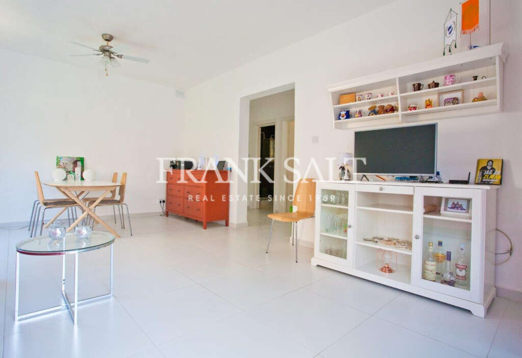 Qawra, 2 Bedrooms Bedrooms, ,For Sale,FRSA-710913