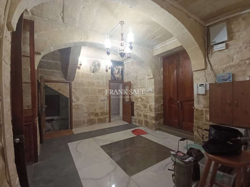 Qormi, 4 Bedrooms Bedrooms, ,3 BathroomsBathrooms,For Sale,FRSA-428189 Qormi, 4 Bedrooms Bedrooms, ,3 BathroomsBathrooms,For Sale,FRSA-428189