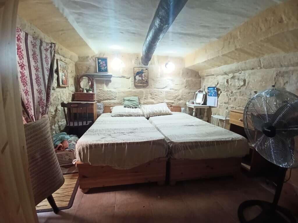 Qormi, 4 Bedrooms Bedrooms, ,3 BathroomsBathrooms,For Sale,FRSA-428189