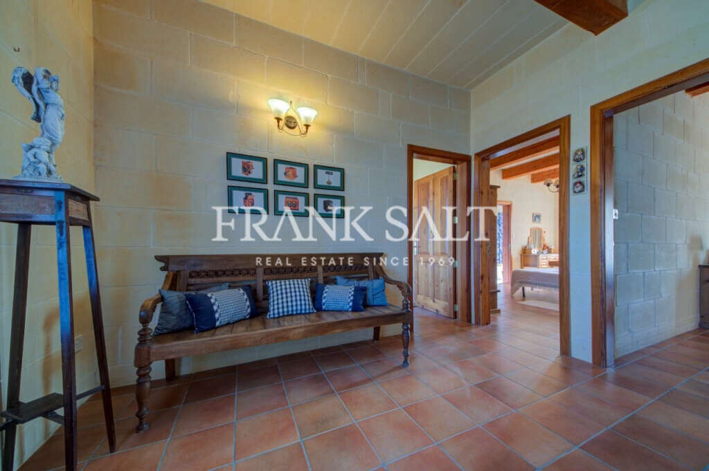 Xaghra, Gozo, 4 Bedrooms Bedrooms, ,For Sale,FRSA-918230