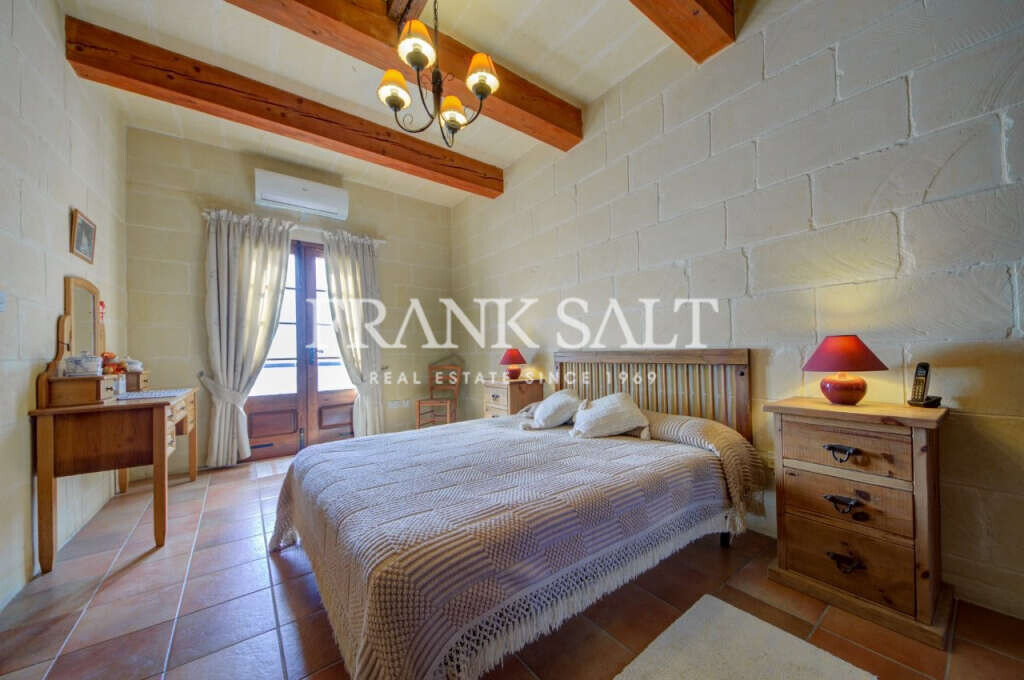 Xaghra, Gozo, 4 Bedrooms Bedrooms, ,For Sale,FRSA-918230