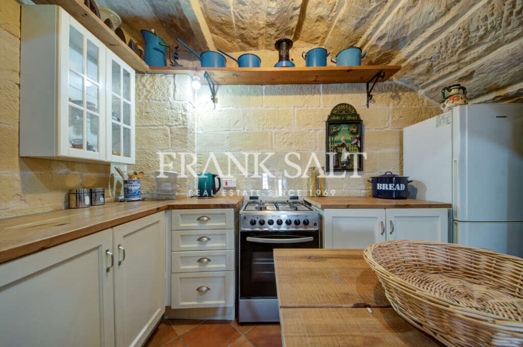 Xaghra, Gozo, 4 Bedrooms Bedrooms, ,For Sale,FRSA-918230