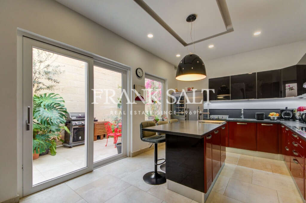 San Pawl tat-Targa, 3 Bedrooms Bedrooms, ,1 BathroomBathrooms,For Sale,FRSA-917885