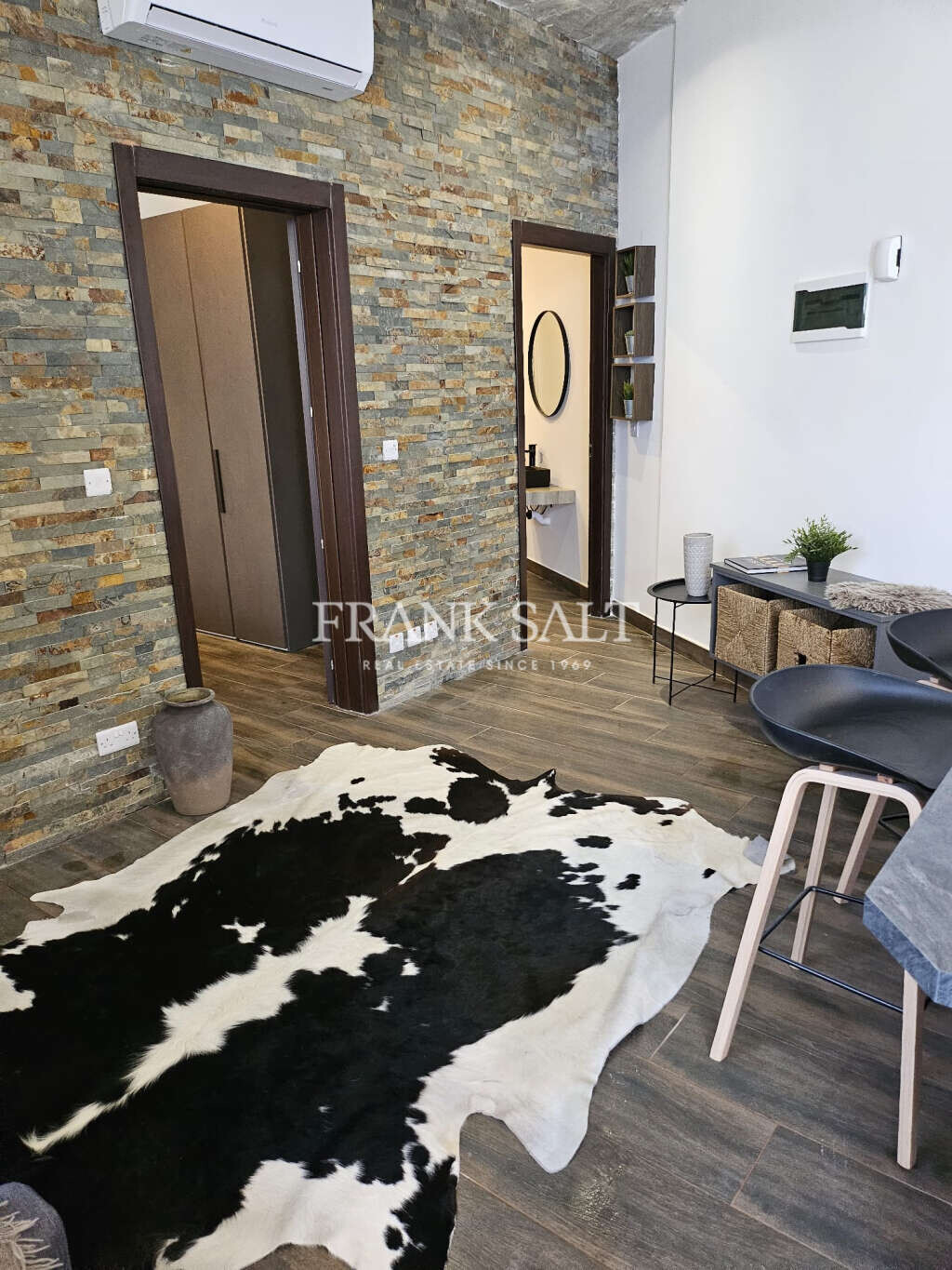 Swieqi, 1 Bedroom Bedrooms, ,For Sale,FRSA-918056