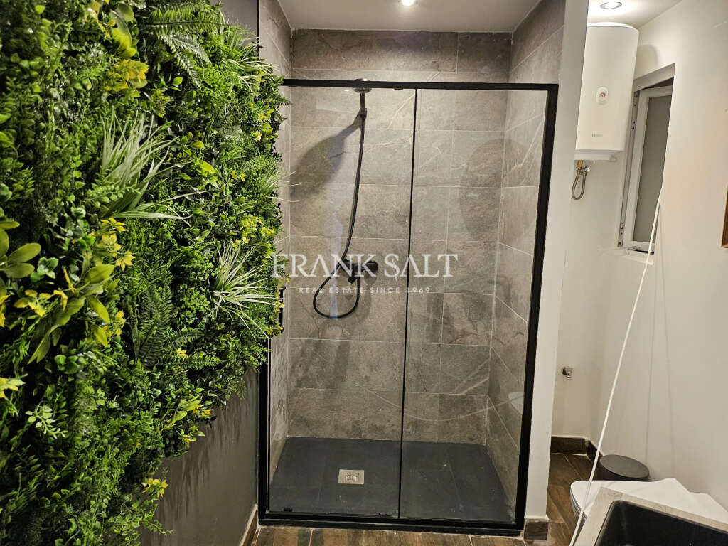 Swieqi, 1 Bedroom Bedrooms, ,For Sale,FRSA-918056