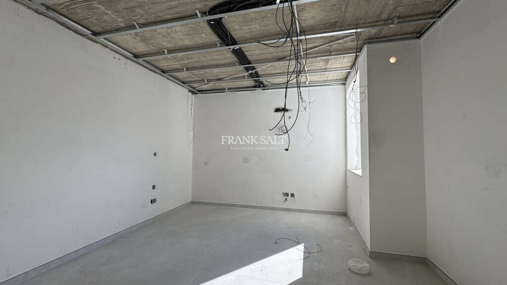 Sliema, 3 Bedrooms Bedrooms, ,2 BathroomsBathrooms,For Sale,FRSA-046489