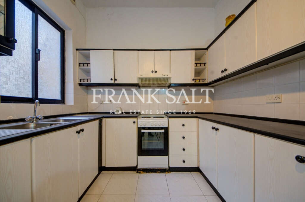 Sliema, 4 Bedrooms Bedrooms, ,1 BathroomBathrooms,For Sale,FRSA-323942