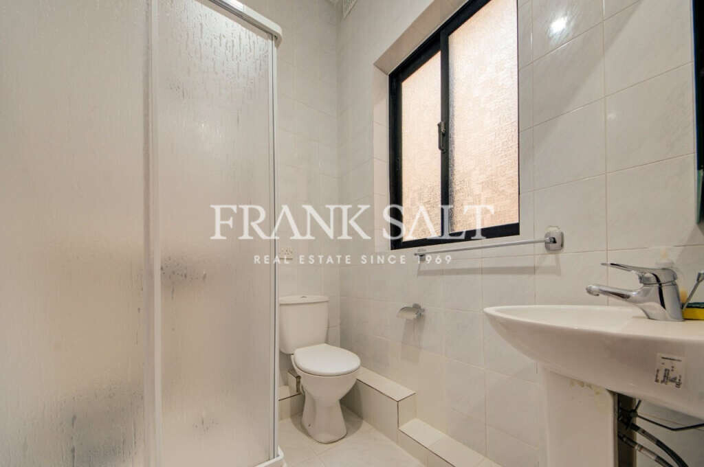 Sliema, 4 Bedrooms Bedrooms, ,1 BathroomBathrooms,For Sale,FRSA-323942