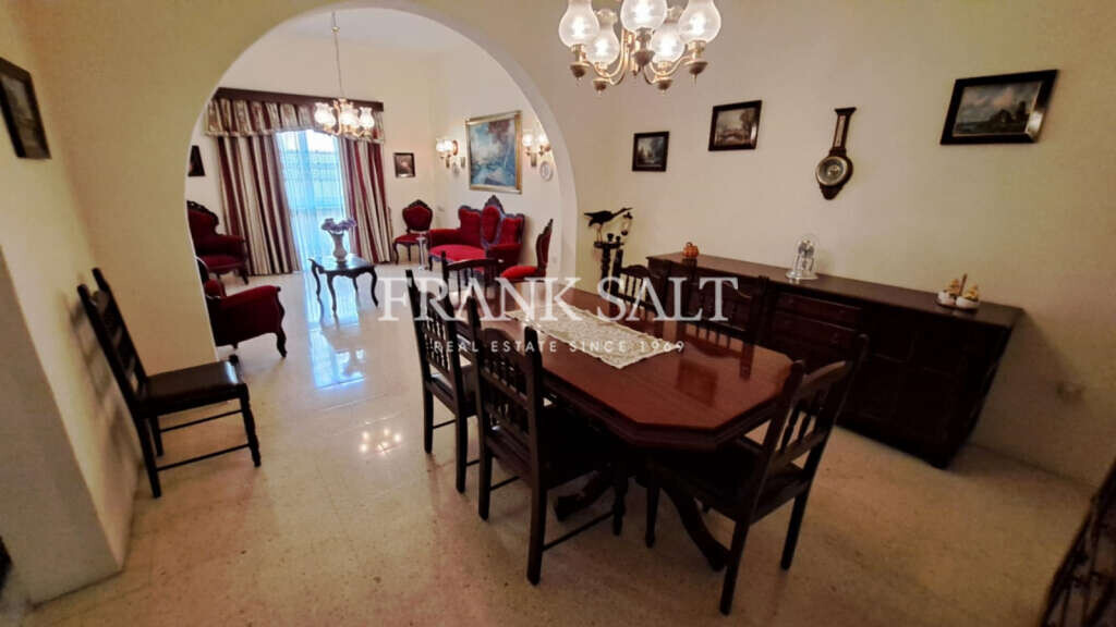 Tarxien, 3 Bedrooms Bedrooms, ,1 BathroomBathrooms,For Sale,FRSA-917517