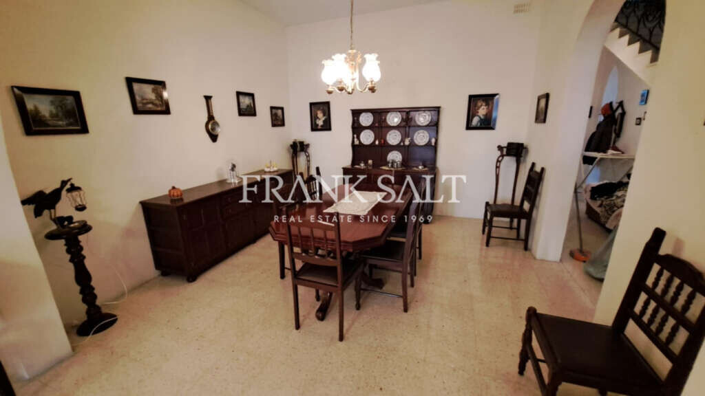 Tarxien, 3 Bedrooms Bedrooms, ,1 BathroomBathrooms,For Sale,FRSA-917517