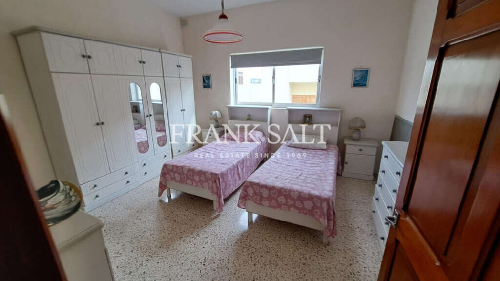 Tarxien, 3 Bedrooms Bedrooms, ,1 BathroomBathrooms,For Sale,FRSA-917517