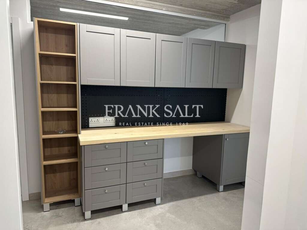 Ta' Xbiex, 2 Bedrooms Bedrooms, ,2 BathroomsBathrooms,For Sale,FRSA-917493