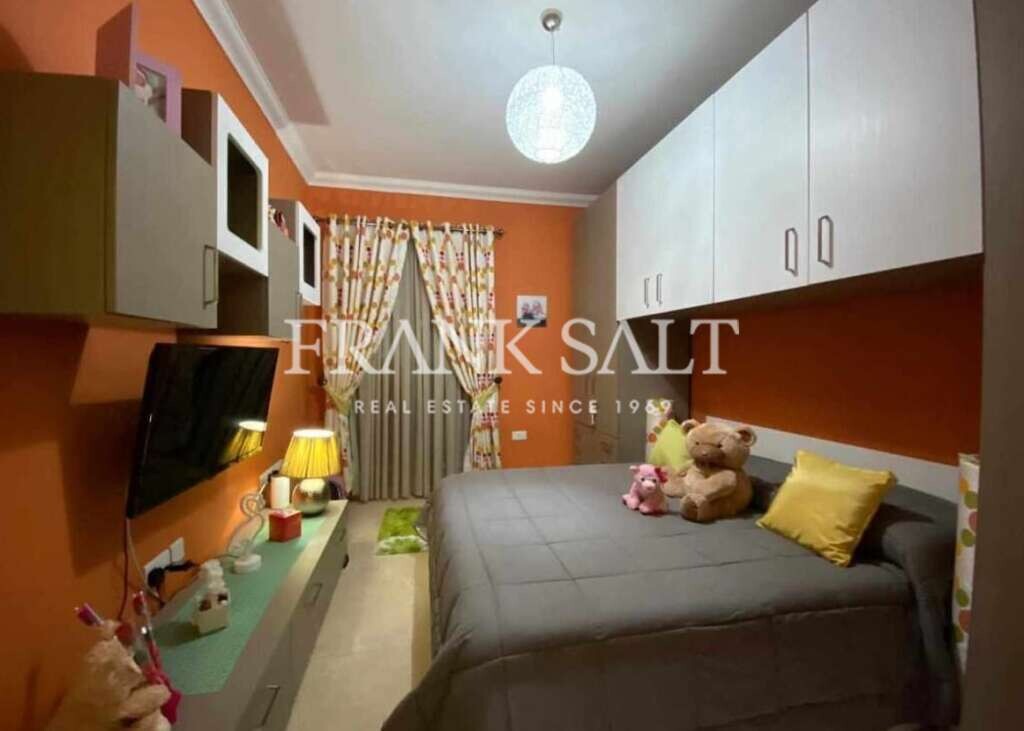 Zejtun, 3 Bedrooms Bedrooms, ,For Sale,FRSA-216840