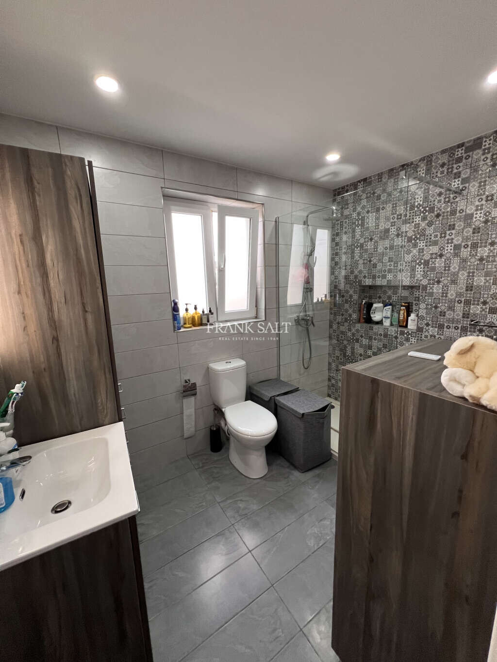 Hamrun, 3 Bedrooms Bedrooms, ,2 BathroomsBathrooms,For Sale,FRSA-323966