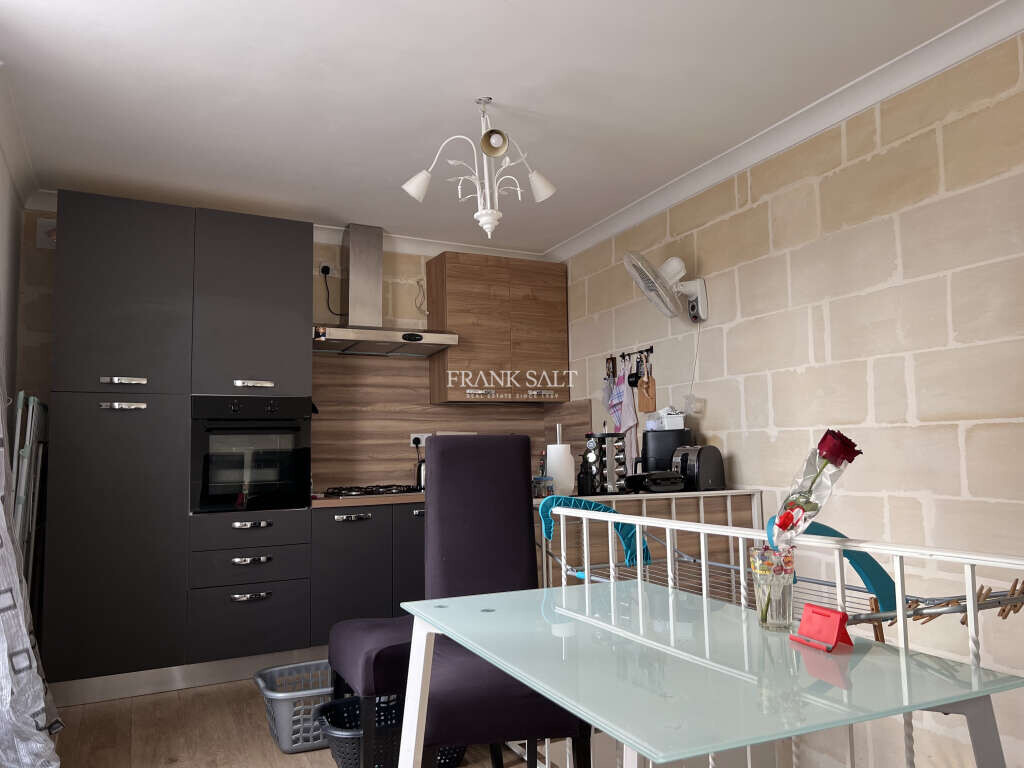 Hamrun, 3 Bedrooms Bedrooms, ,2 BathroomsBathrooms,For Sale,FRSA-323966