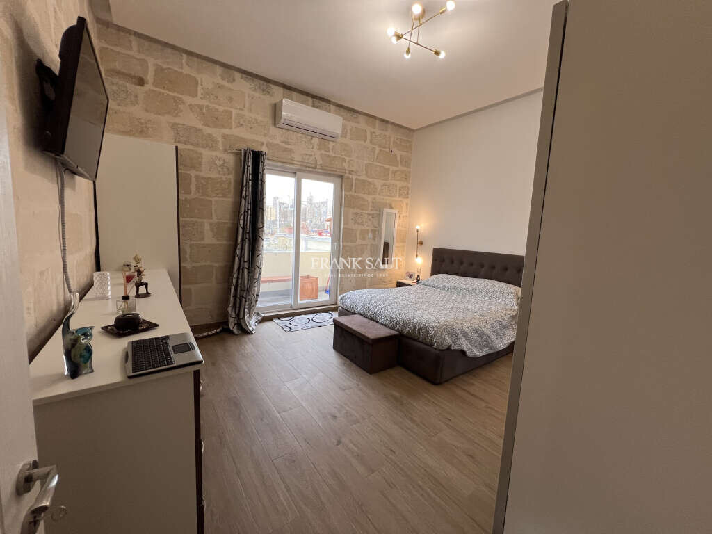 Hamrun, 3 Bedrooms Bedrooms, ,2 BathroomsBathrooms,For Sale,FRSA-323966