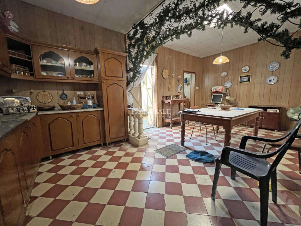 Santa Venera, 2 Bedrooms Bedrooms, ,1 BathroomBathrooms,For Sale,FRSA-426090 Santa Venera, 2 Bedrooms Bedrooms, ,1 BathroomBathrooms,For Sale,FRSA-426090