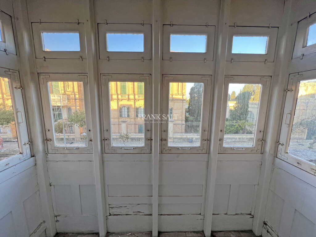 Santa Venera, 2 Bedrooms Bedrooms, ,1 BathroomBathrooms,For Sale,FRSA-426090